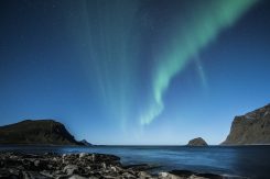 aurora-borealis-1032523_640