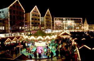 christmas-market-579083_960_720